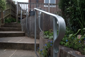 mjh_exterior-handrail-oak_2-scaled